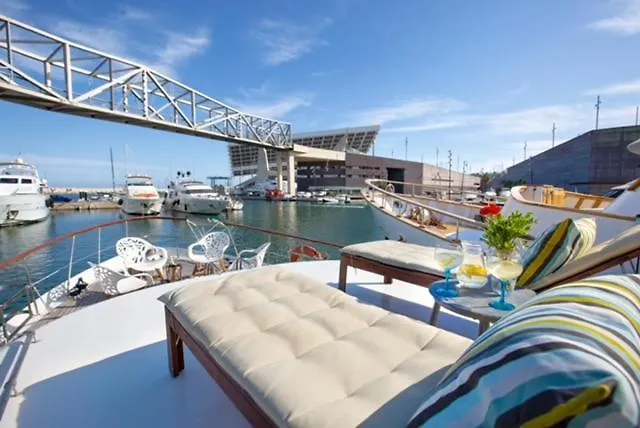 Charming Boat In Barcelona - Perfect Getaway Hotel Sant Adria de Besos