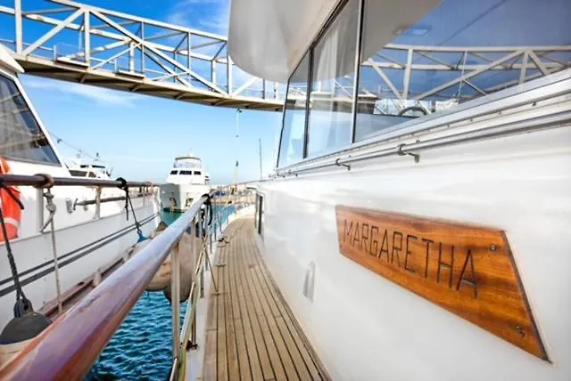 Charming Boat In Barcelona - Perfect Getaway Hotel Sant Adria de Besos Botel